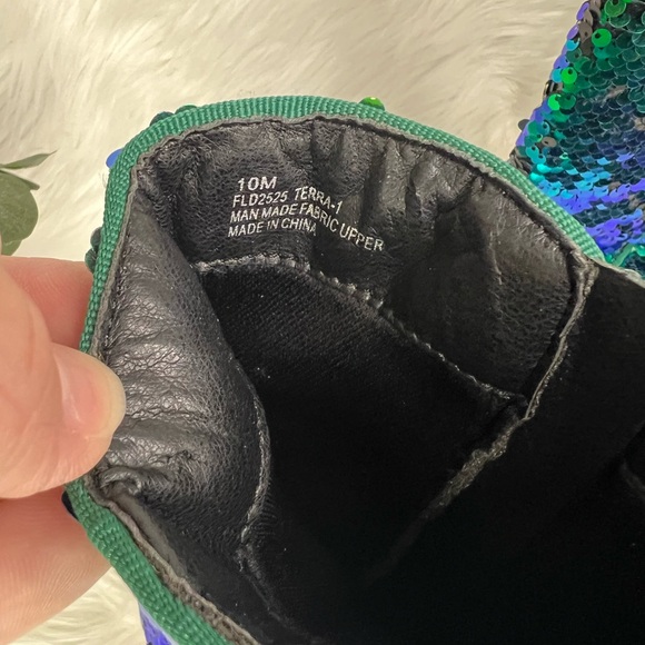 Cape Robbin sequence, reflector heels size 10 - Picture 6 of 6